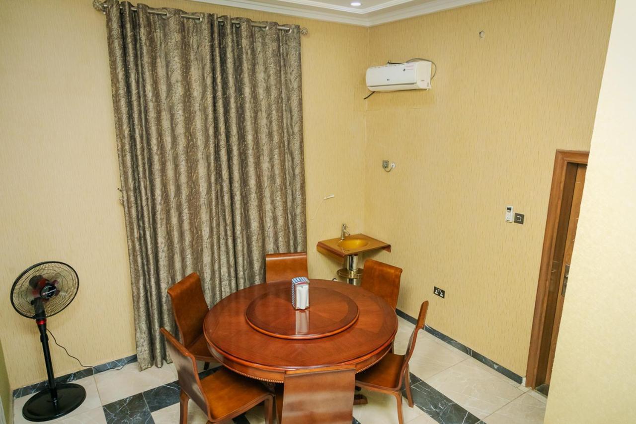 Akingston Residence Ibadan Buitenkant foto