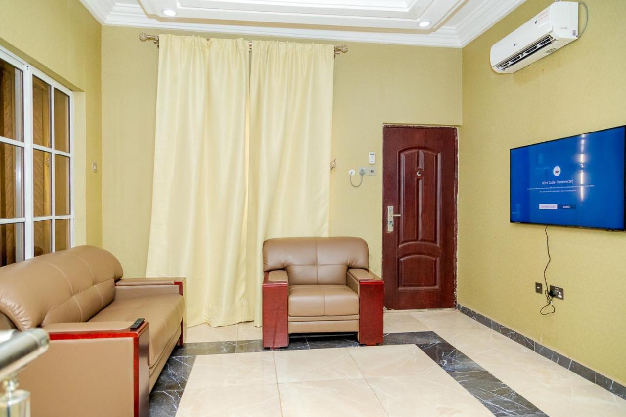 Akingston Residence Ibadan Buitenkant foto